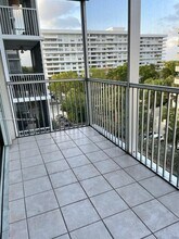 150 Ocean Ln Dr in Key Biscayne, FL - Building Photo - Building Photo