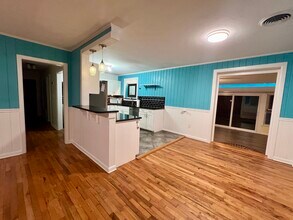 2110 Croydon Dr in Tallahassee, FL - Building Photo - Building Photo