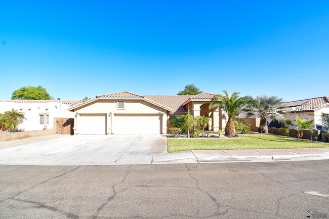 property at 8406 E Lorenzo Ln