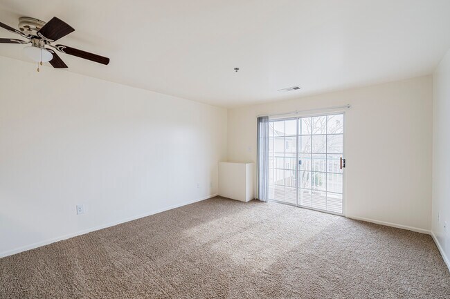 Meadows at Salem Run in Fredericksburg, VA - Building Photo - Building Photo