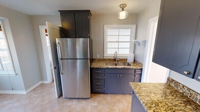 218 E 33rd Pl in Tulsa, OK - Building Photo - Building Photo