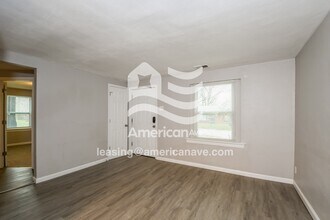 405 Jean Ave in Ferguson, MO - Building Photo - Building Photo