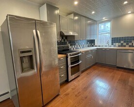 682 E 42nd St, Unit 1 in Brooklyn, NY - Building Photo - Building Photo