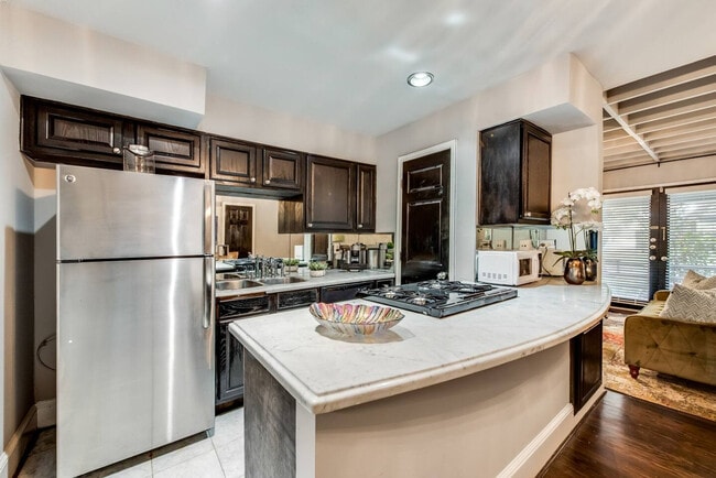 5002 Junius St in Dallas, TX - Building Photo - Building Photo