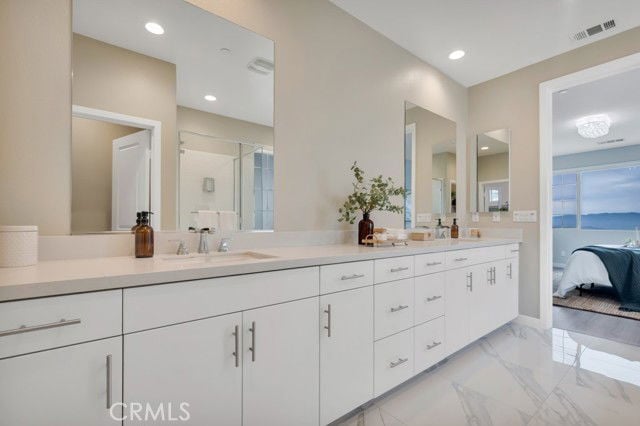 18348 Cachet Wy in Santa Clarita, CA - Building Photo - Building Photo