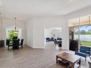 16305 NW 15th St in Pembroke Pines, FL - Building Photo - Building Photo