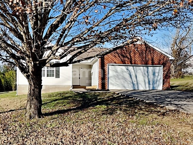 property at 1202 Larzelere Ln