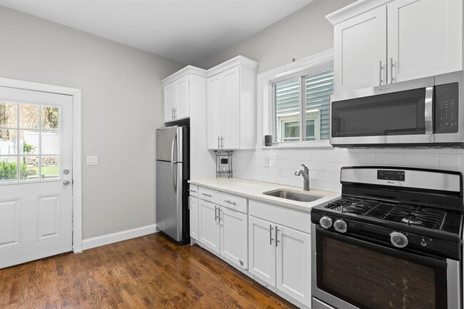 39 Clifton Pl in Jersey City, NJ - Building Photo - Building Photo