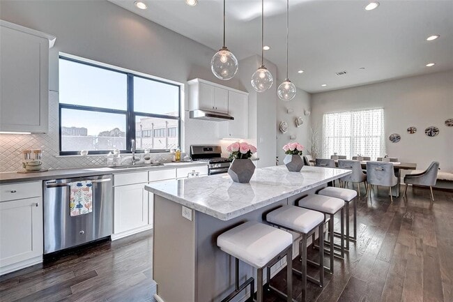 property at 1256 N Post Oak Rd