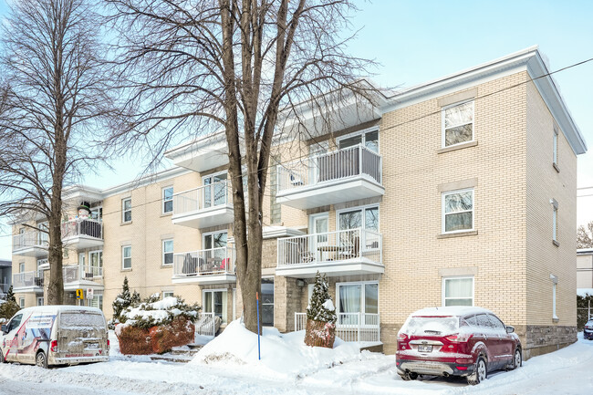 2015 Sir-Mathias-Tellier Rue in Québec, QC - Building Photo - Building Photo