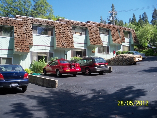 435 Henderson St in Grass Valley, CA - Building Photo