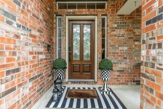 51 N Scribewood Cir in Spring, TX - Foto de edificio - Building Photo