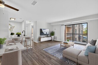 The Cloisters in Washington, DC - Foto de edificio - Building Photo