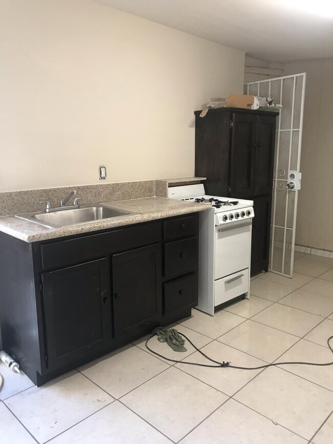 property at 1781 N Stanton Plz