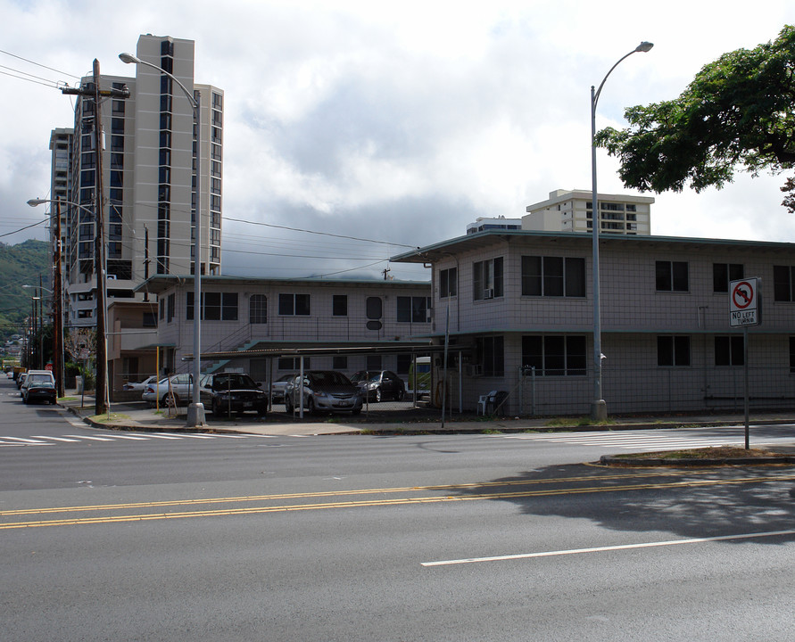 703 Wiliwili St in Honolulu, HI - Foto de edificio