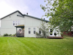 5703 Jennifer Cir in Anchorage, AK - Building Photo - Building Photo