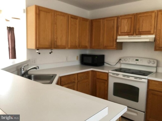 9614 Scales Pl in Linton Hall, VA - Building Photo - Building Photo