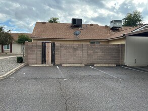 8943 W Manzanita Dr in Peoria, AZ - Building Photo - Building Photo