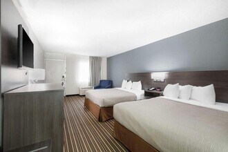 Downtown Studio Suites in Memphis, TN - Building Photo - Building Photo