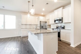 465 Yoshino Cherry Dr in Greer, SC - Building Photo - Building Photo