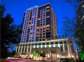 7 Riverway in Houston, TX - Building Photo