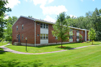 Rockwood Manor in Rocky Hill, CT - Building Photo - Building Photo