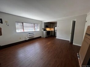 15 Orange Ave in Walden, NY - Building Photo - Building Photo