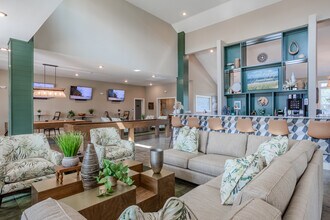 Comet Scotts Hill in Wilmington, NC - Foto de edificio - Building Photo