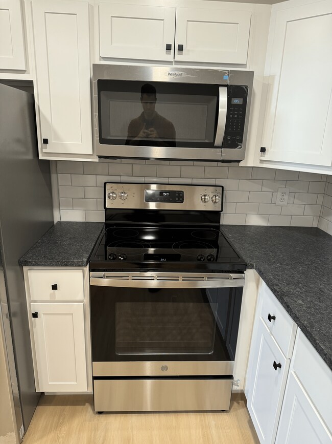 198 Ontario St, Unit 1 in Albany, NY - Building Photo - Building Photo