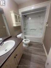 24 Harris Ave in Brantford, ON - Building Photo - Building Photo