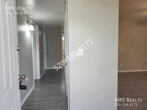 6814 E Barrow St in Tucson, AZ - Building Photo - Building Photo