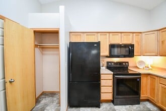 303 Scott Pl in Tea, SD - Building Photo - Building Photo