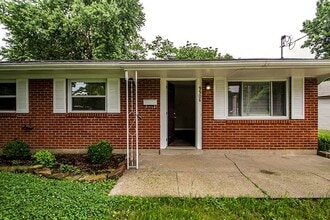 9508 Titan Dr in Louisville, KY - Building Photo - Building Photo