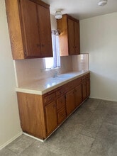 338 N Howard St, Unit Studio in Glendale, CA - Foto de edificio - Building Photo