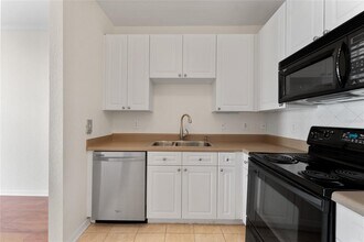 4221 W Spruce St in Tampa, FL - Building Photo - Building Photo