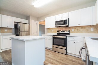 1731 River Mill Trail NE in Conyers, GA - Building Photo - Building Photo