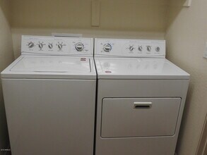 6510 W Yellow Bird Ln in Phoenix, AZ - Building Photo - Building Photo