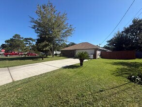 2628 Andorra St in Navarre, FL - Building Photo - Building Photo