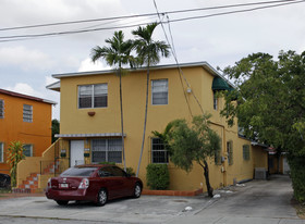 985 SW 10th St Apartamentos