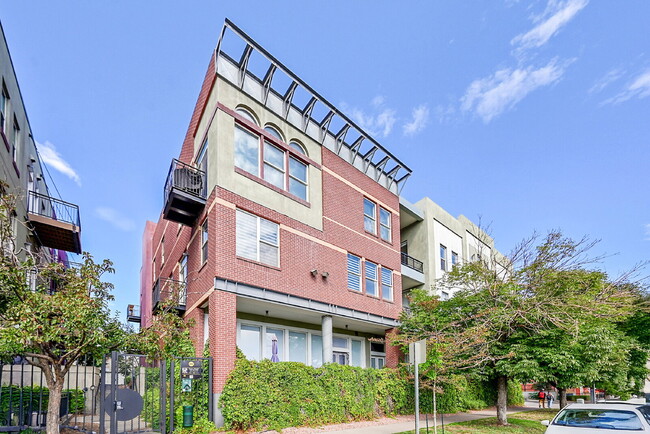 property at 1521 Central St
