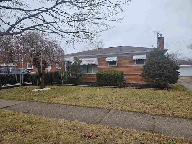 property at 21725 Audrey Ave