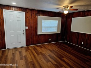 3218 Myra St in Jacksonville, FL - Building Photo - Building Photo
