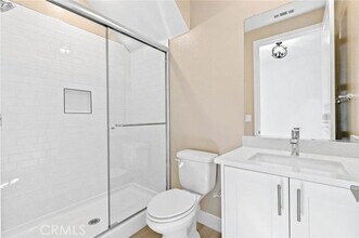 106 Irvine Center Dr in Irvine, CA - Building Photo - Building Photo