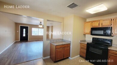 2226 E Mitchell Dr in Phoenix, AZ - Building Photo - Building Photo