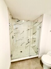 1940 Van Buren St, Unit 801 in Hollywood, FL - Building Photo - Building Photo