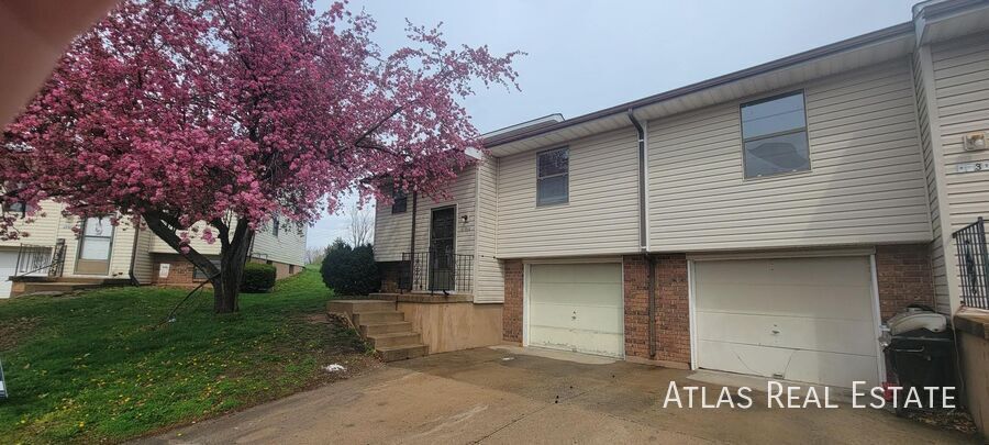 17312 E 48th Terrace S in Independence, MO - Building Photo