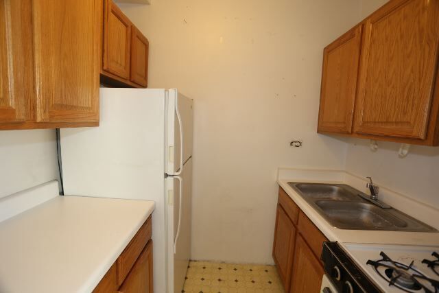 716 W Belmont, Unit 405 in Chicago, IL - Foto de edificio - Building Photo