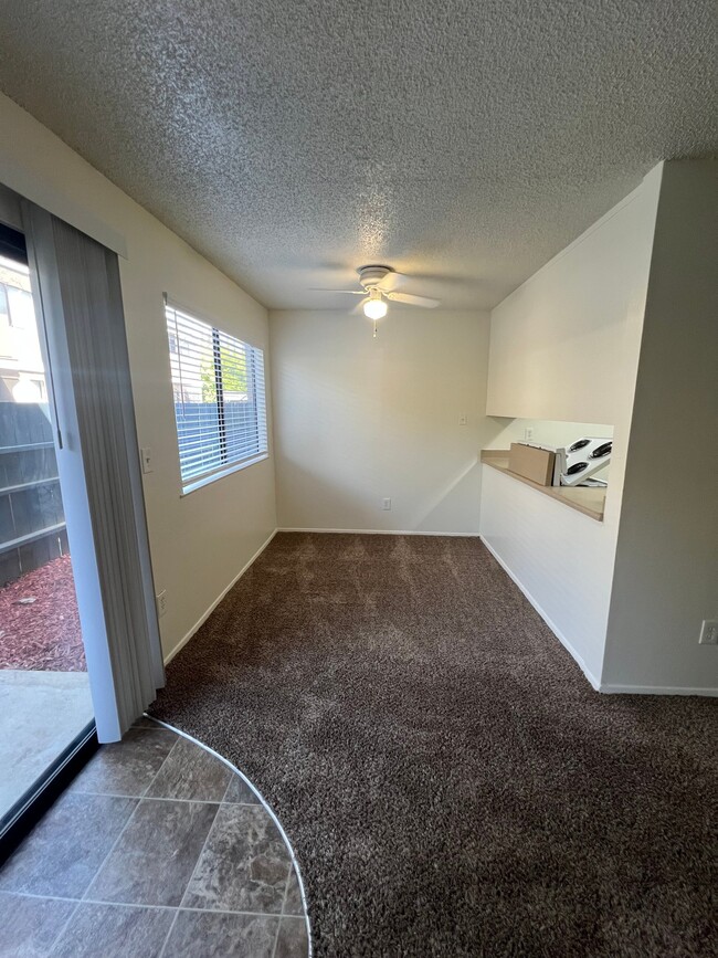1351 Dustin Dr, Unit 45 in Yuba City, CA - Building Photo - Building Photo