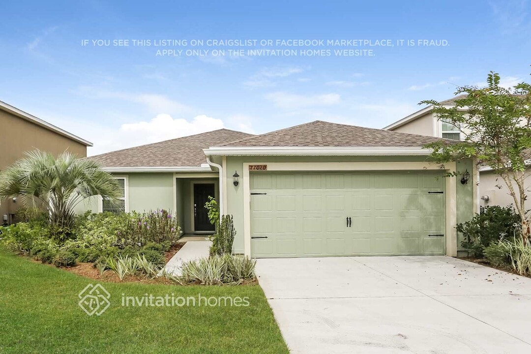 77020 Hardwood Ct in Yulee, FL - Foto de edificio