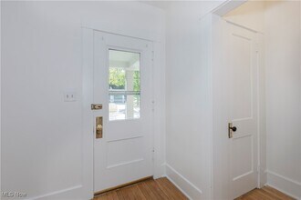 80 Olive St in Chagrin Falls, OH - Building Photo - Building Photo